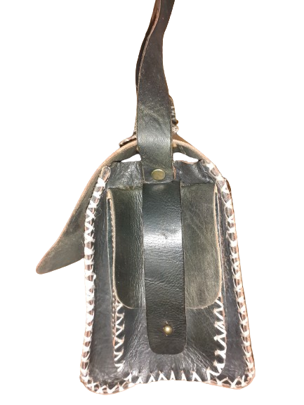 Bolso redondo de hilo blanco
