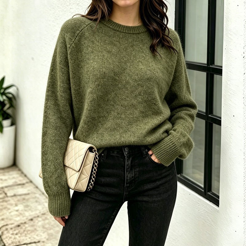 Round Neck Pullover Sweater for Women, Loose Thick Solid Color Knitwear, Versatile Top for Autumn and Winter